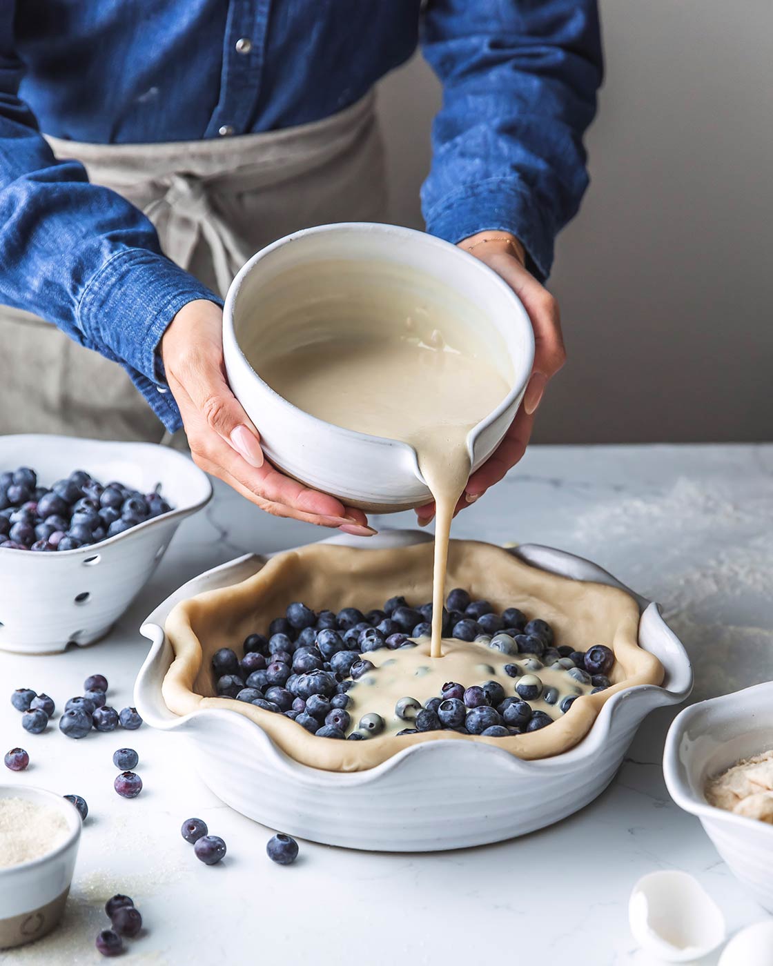 Laurel Pie Dish - Image 4