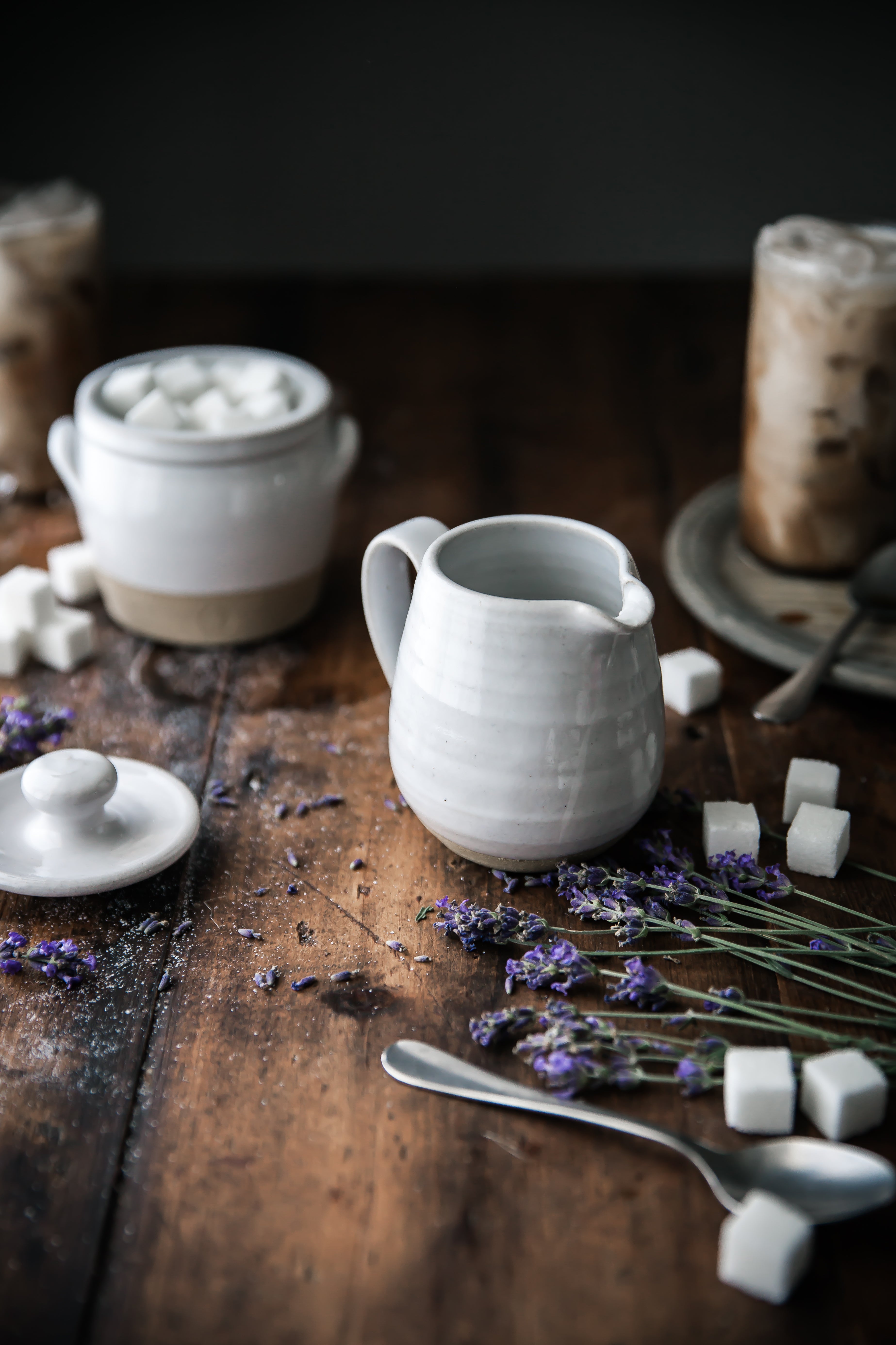 Farmer's Sugar and Creamer Set - Image 2