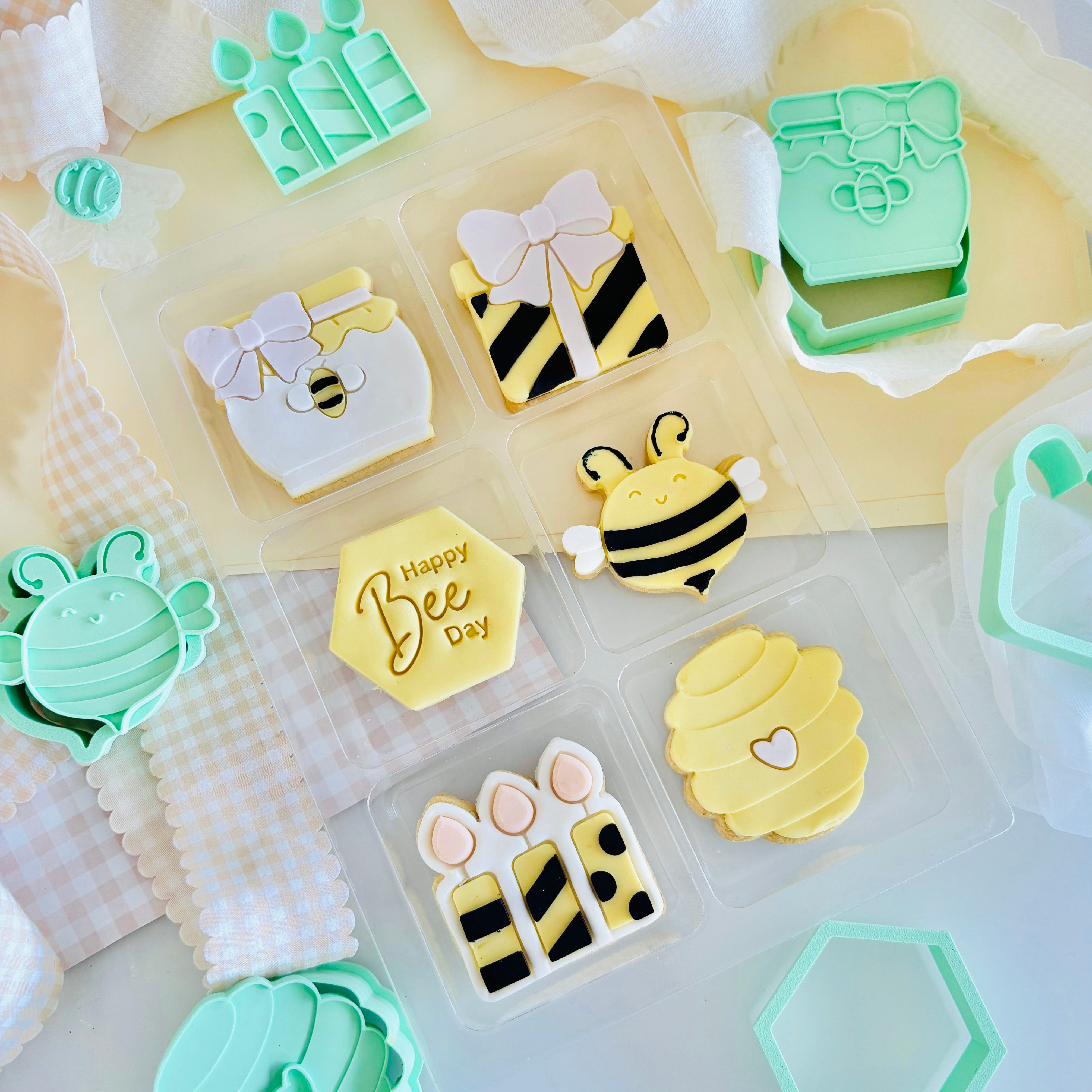 Happy Bee Day - Bento Minis Cutter Full Set (SweetP)