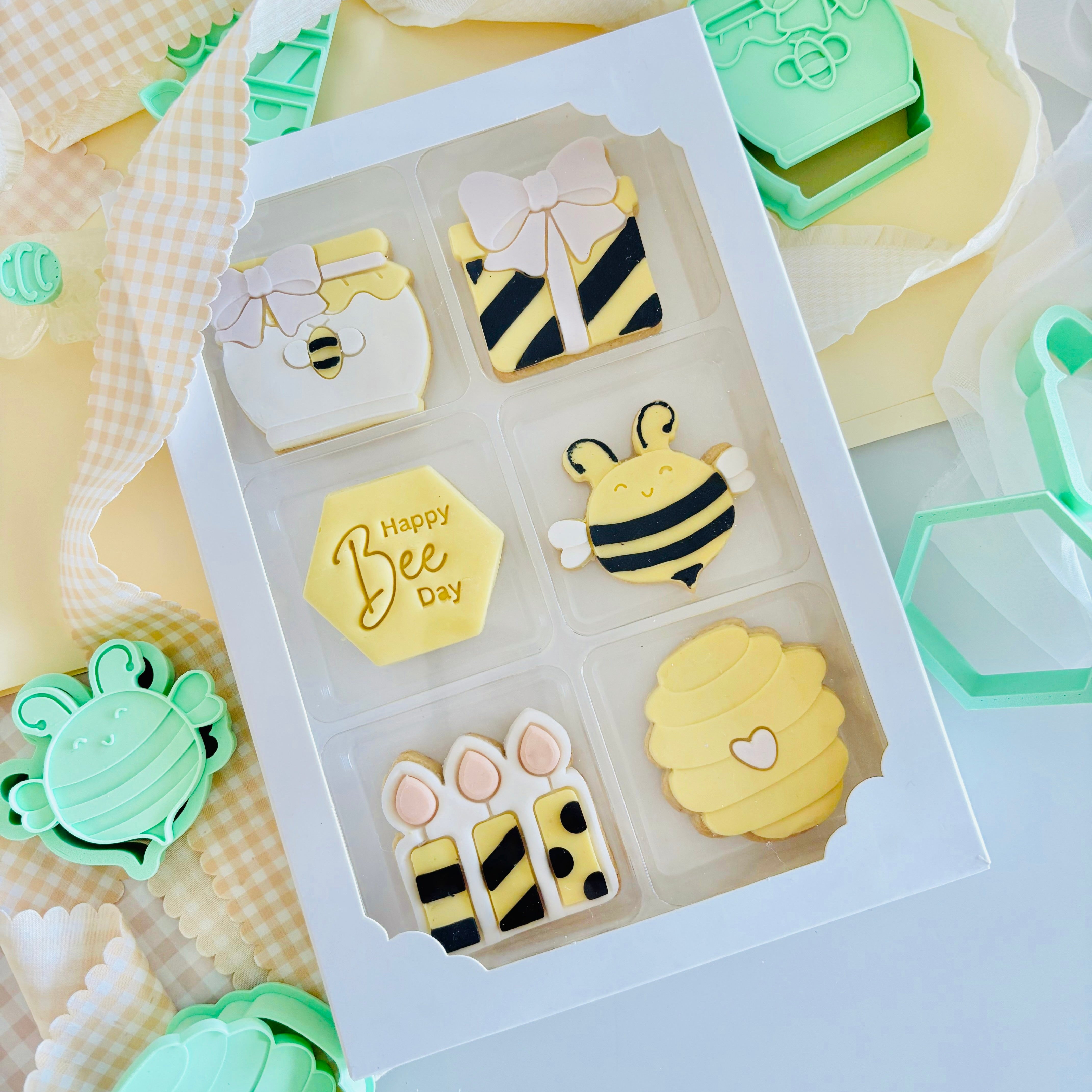 Happy Bee Day - Bento Minis Cutter Full Set (SweetP) - Image 2